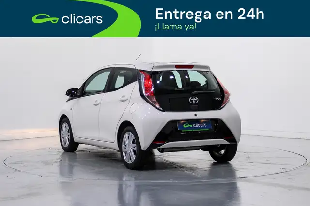 Toyota Aygo view 9