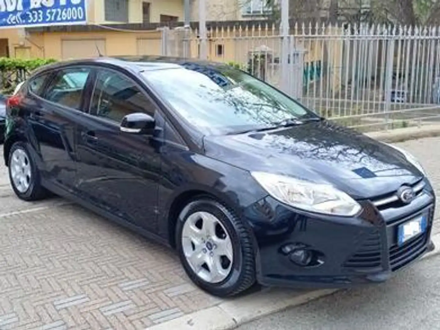 Ford Focus Focus 5p 1.6 tdci Plus Business 95cv Zwart - 1