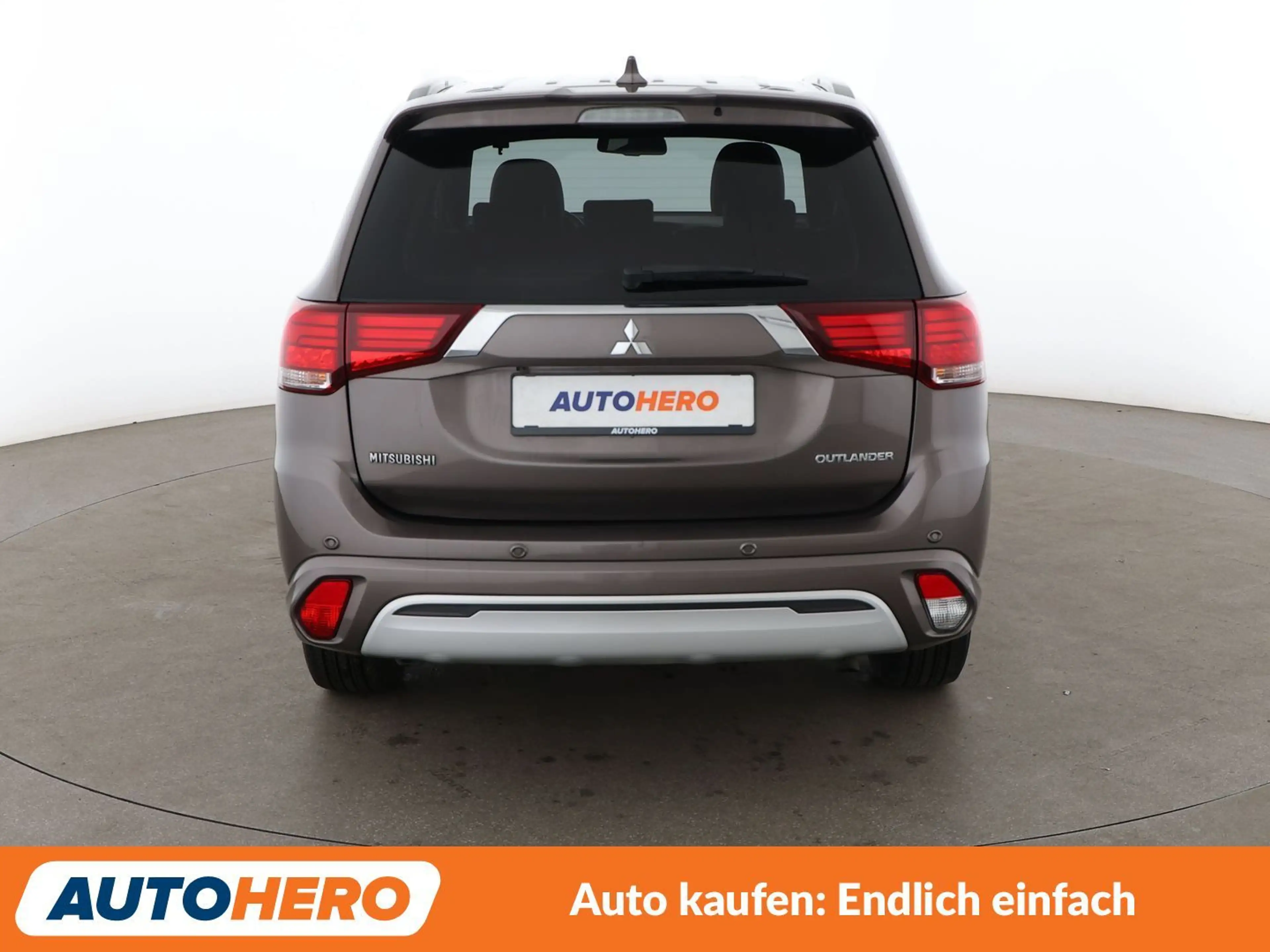 Mitsubishi Outlander 2.4 PHEV Intro Edition 4WD Aut.*LED*TEMPO*CAM*PDC* — photo 5