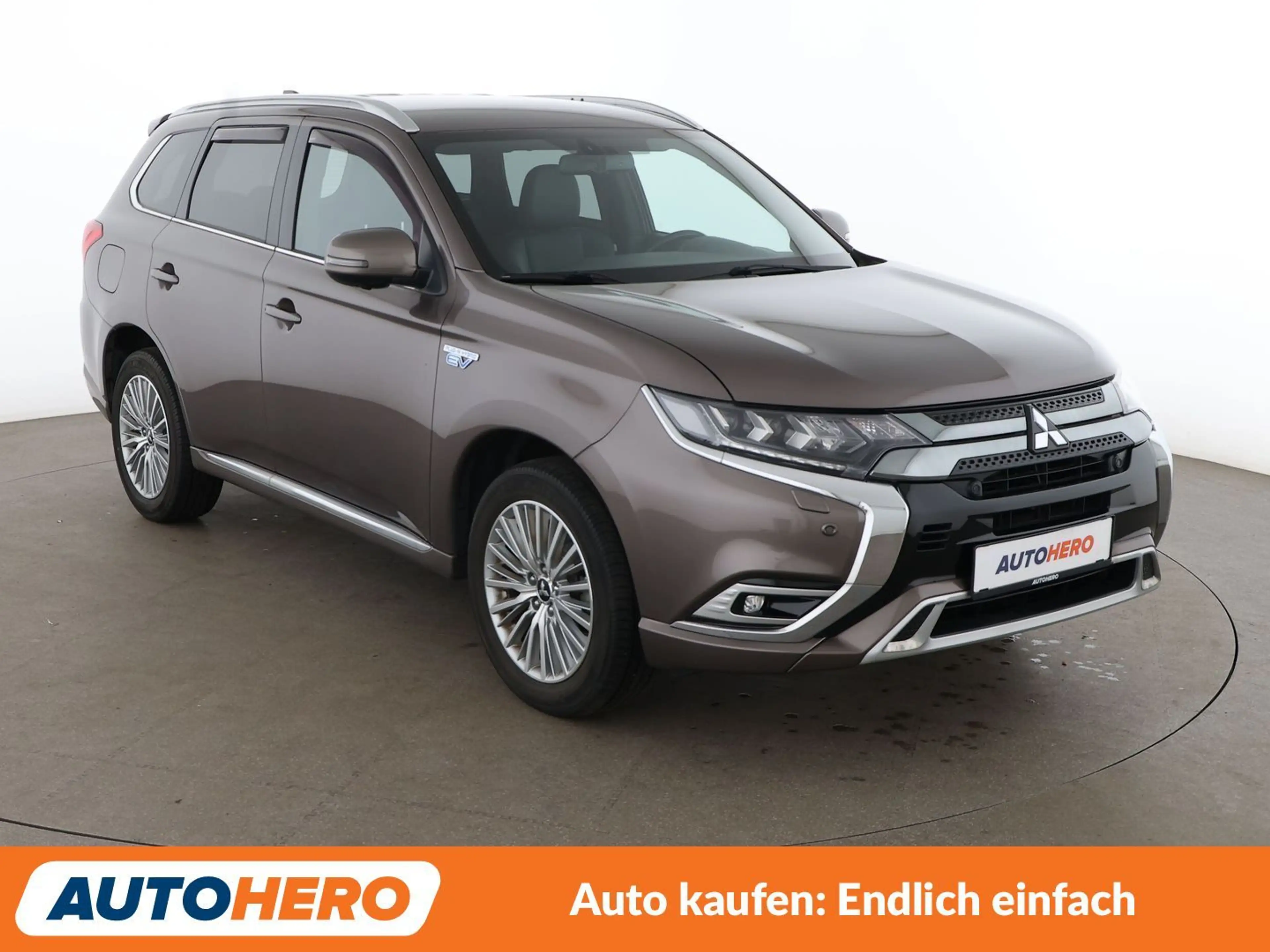 Mitsubishi Outlander 2.4 PHEV Intro Edition 4WD Aut.*LED*TEMPO*CAM*PDC* — photo 8