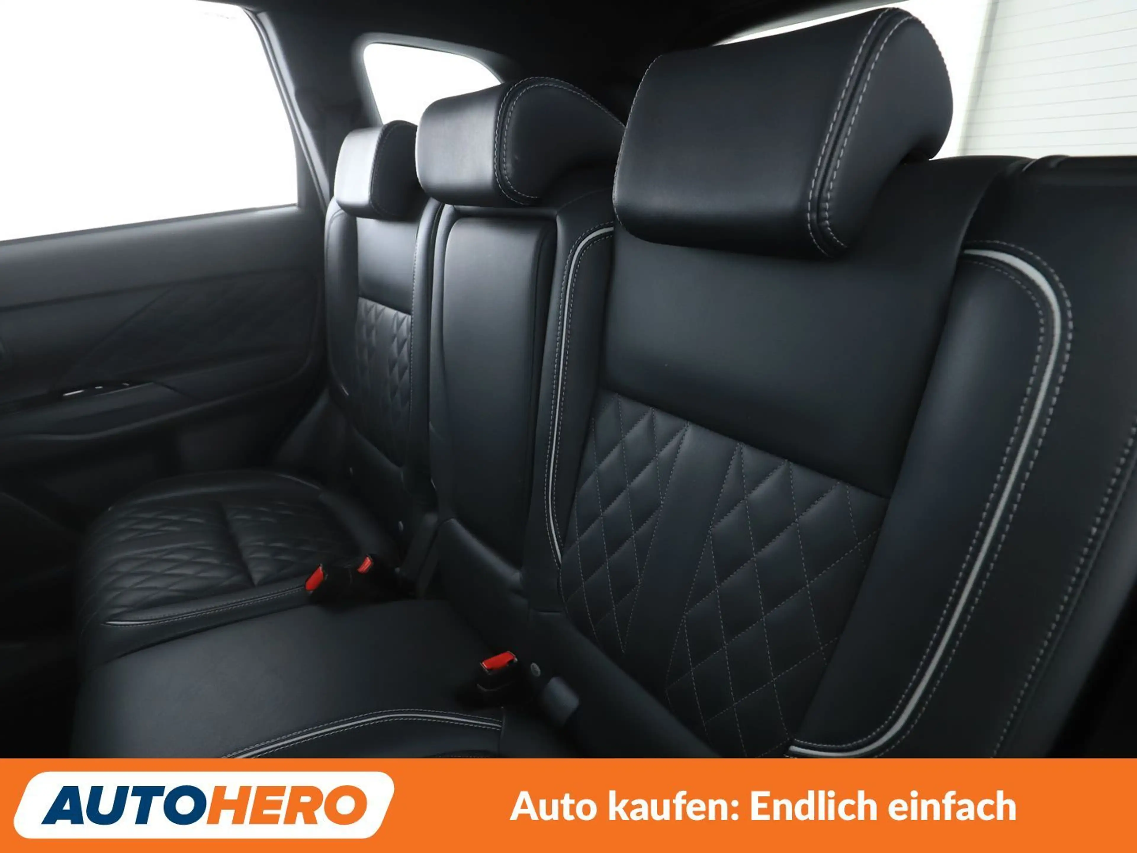 Mitsubishi Outlander 2.4 PHEV Intro Edition 4WD Aut.*LED*TEMPO*CAM*PDC* — photo 14