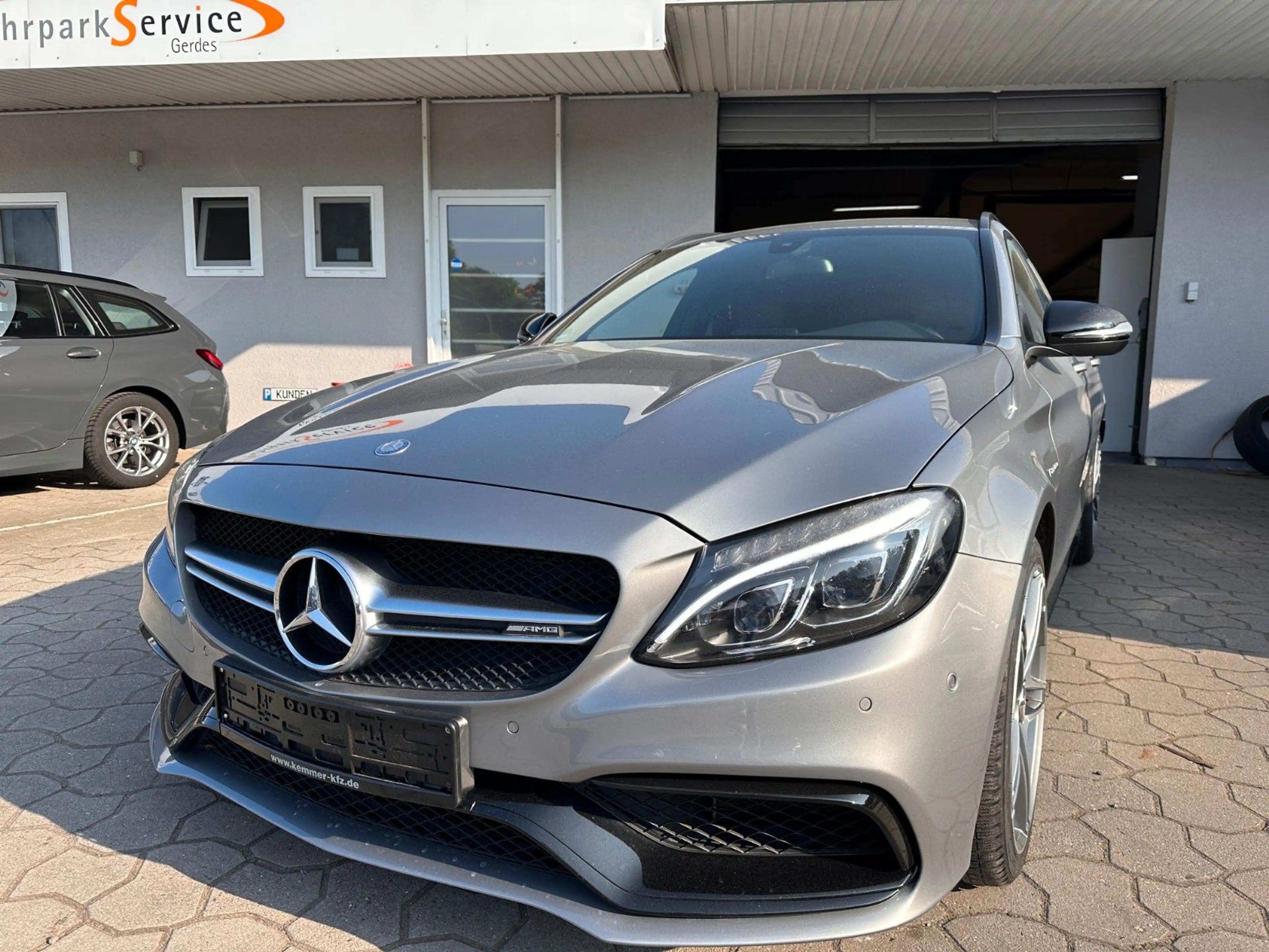 Mercedes-Benz C 63 AMG T Carbon Drivers Package Burmester — photo 4