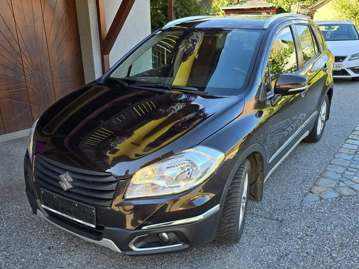 Suzuki SX4 S-Cross SX4 S-Cross 1,6 Allgrip shine shine Braun - 1