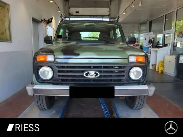 Lada Taiga Lada 1.7 4x4 camouflage Dachträger