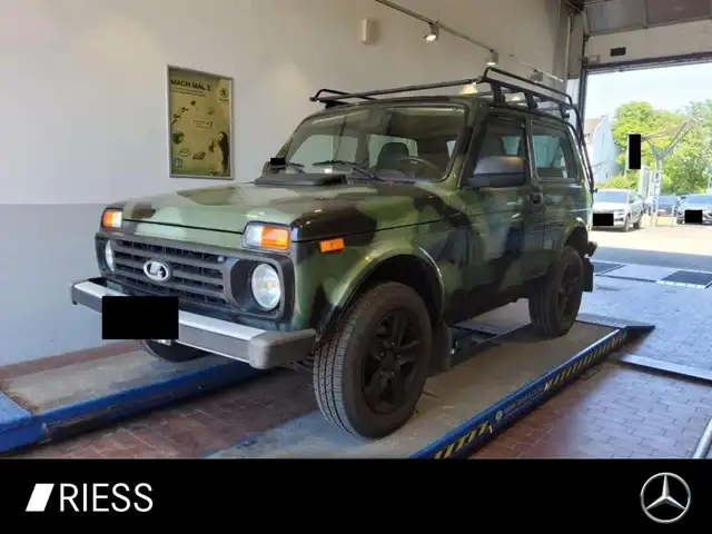 Lada Taiga Lada 1.7 4x4 camouflage Dachträger