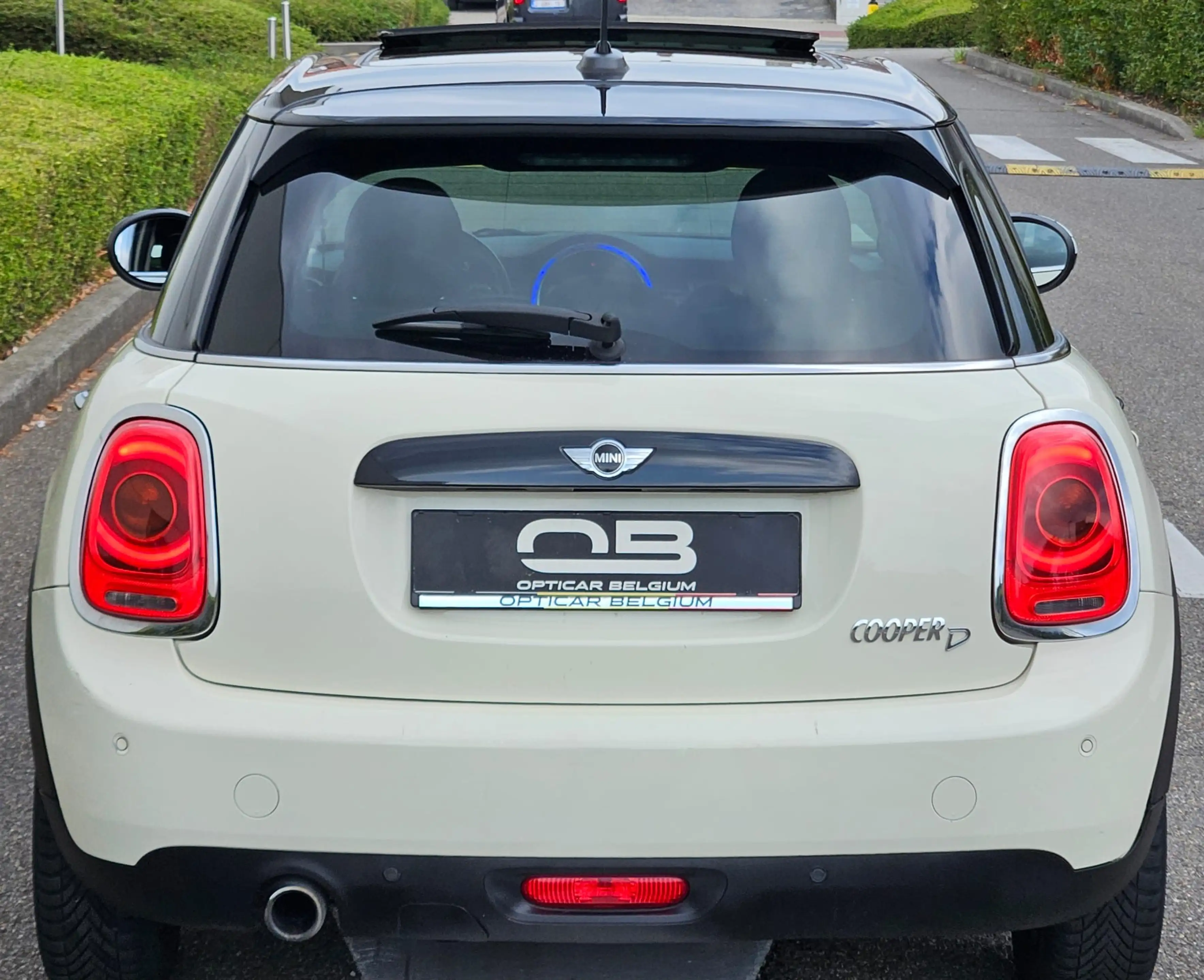 MINI Cooper D *** Pano - Harman Kardon - Leather - Euro 6b - Carpass *** — photo 4