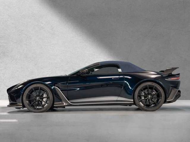 Aston Martin Vantage V12 Roadster Limited one of 249 ,  NP 430 TEU !