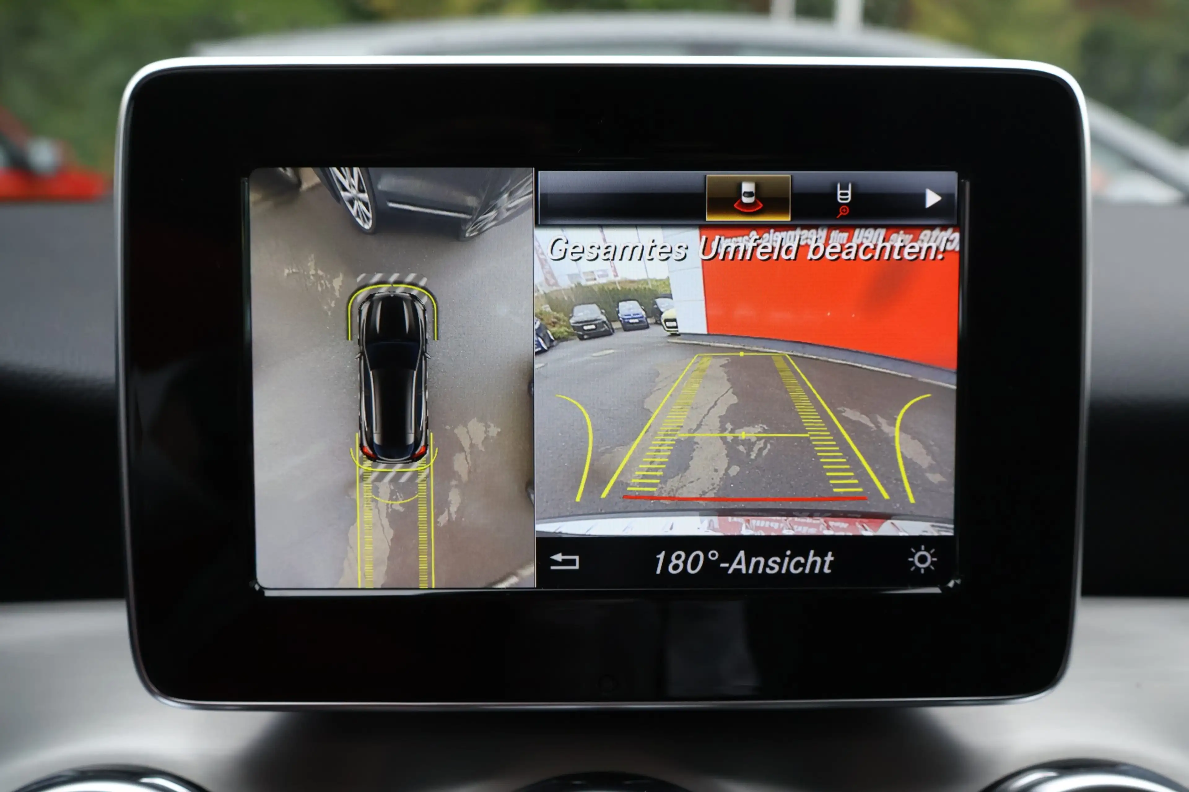 Mercedes-Benz GLA 220 GLA 220d AMG Line LED Navi Pano AHK 360 SHZ — photo 11
