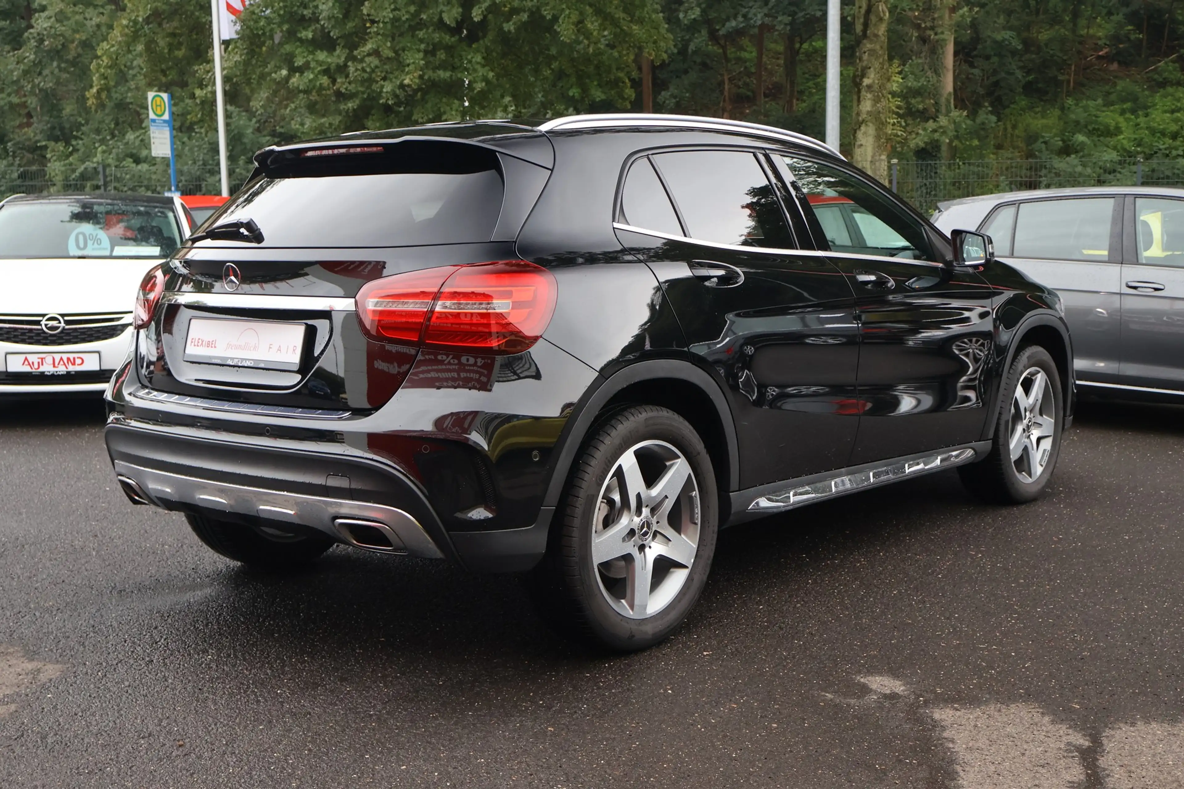 Mercedes-Benz GLA 220 GLA 220d AMG Line LED Navi Pano AHK 360 SHZ — photo 5