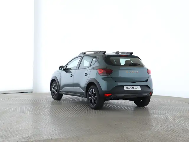 Dacia Sandero Stepway view 4
