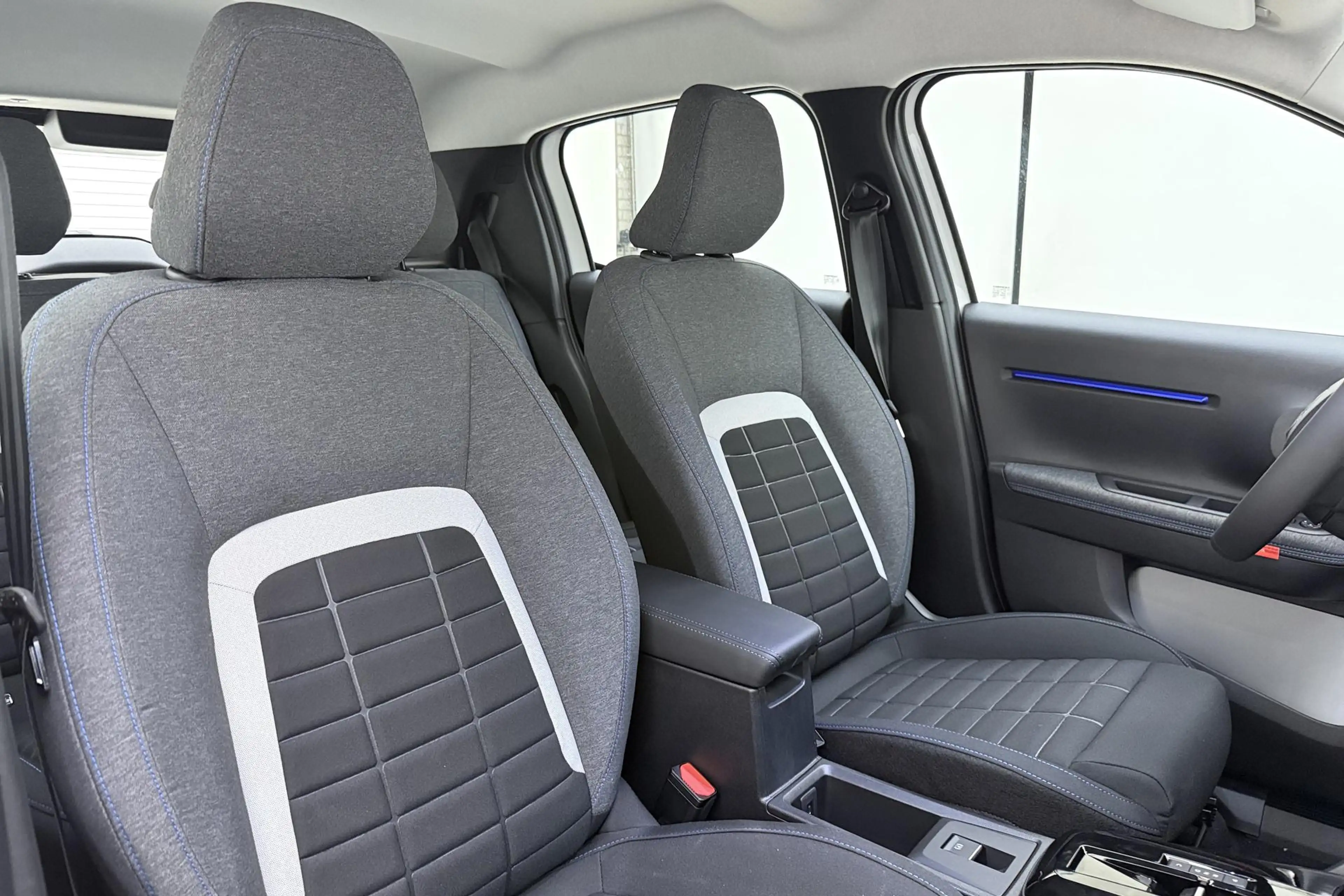 Citroen E-C3 Plus 113pk Comfort Range 44 kWh | DEMO | 8 Jaar ga — photo 14