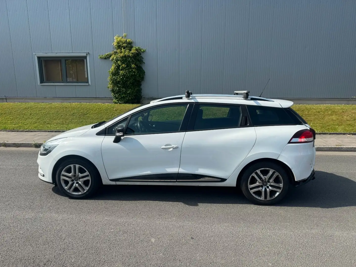 Renault Clio IV Grandtour Limited Wit - 2