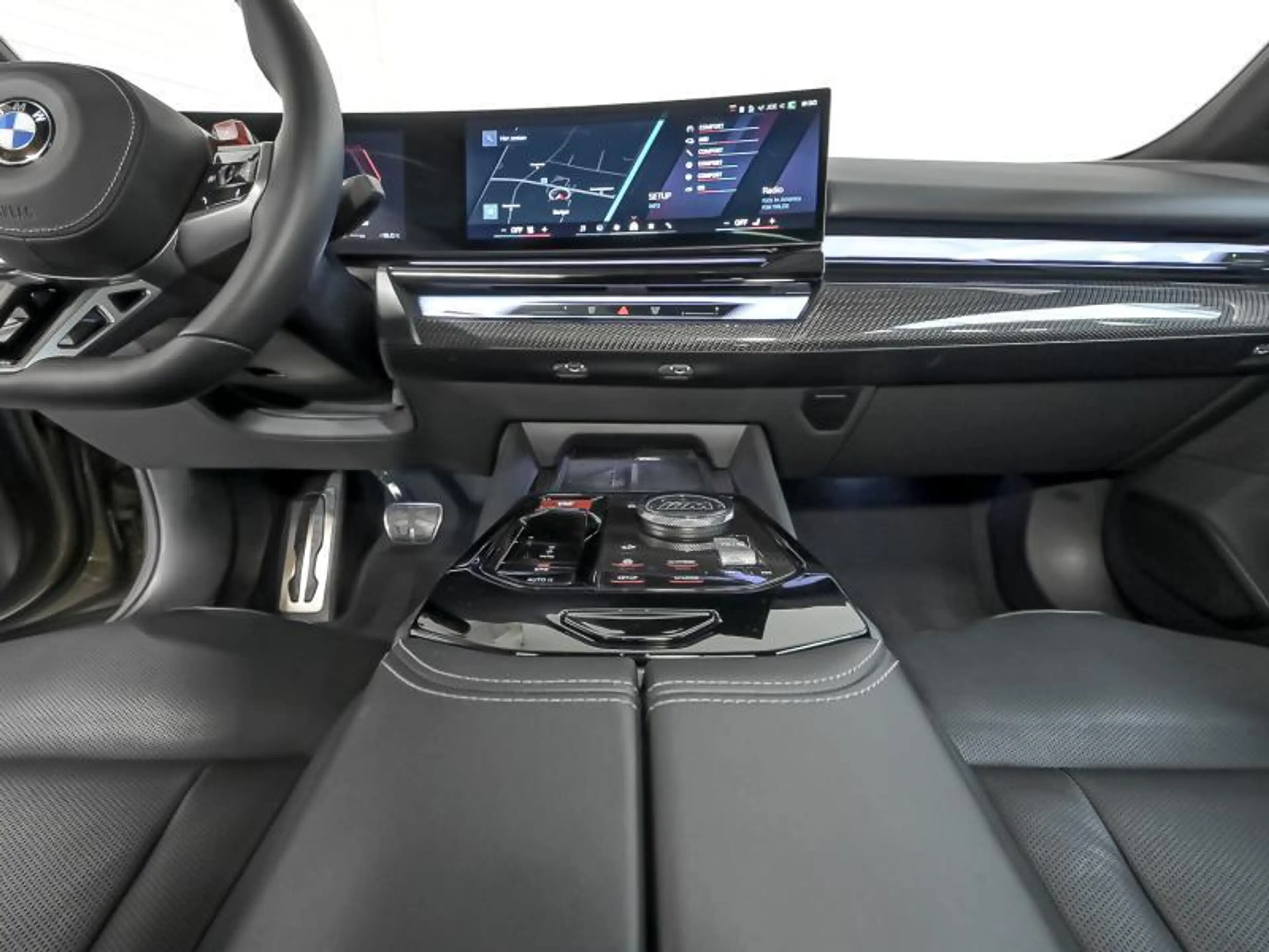 BMW M5 Berline-Pano-Trekhaak-Bowers-Drive Pro — photo 7
