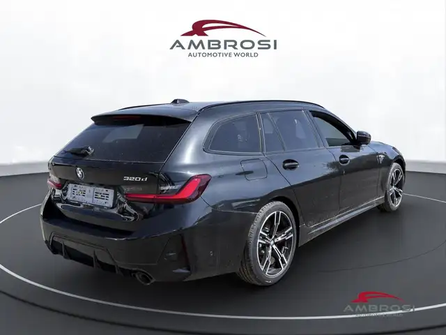 BMW 3 Series view 3