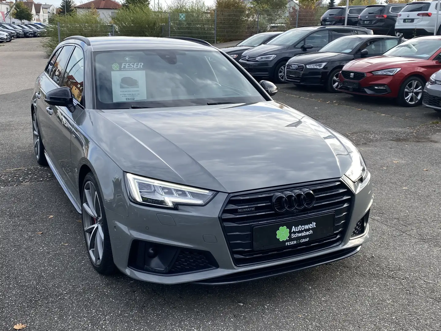 Audi A4 40 TDI qu S line STHZ BLACK HEAD MATRIX AHK Grau - 2