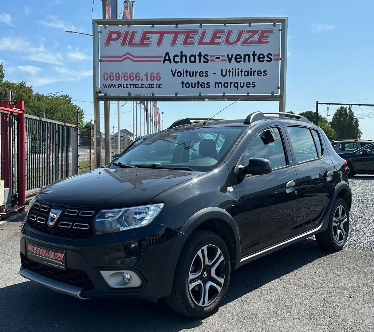 Dacia Sandero Sandero 0.9 TCe Ambiance Noir - 1