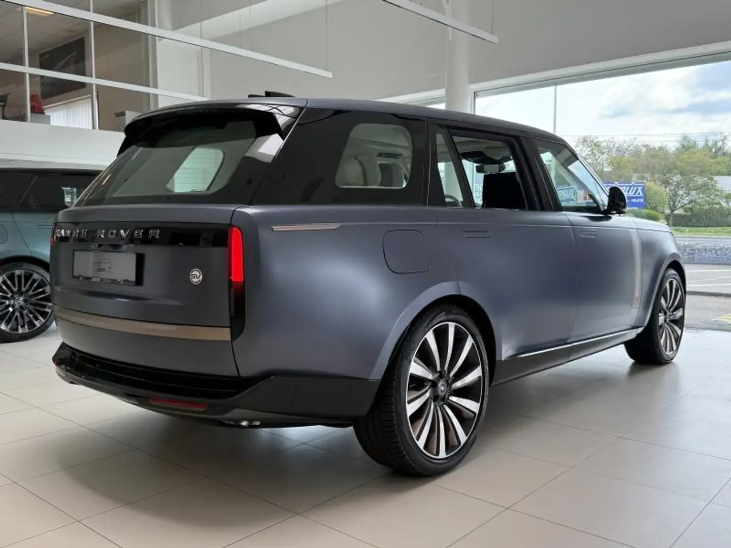 Land Rover Range Rover LWB P615 SV AWD Auto Mer du Nord Blau - 2