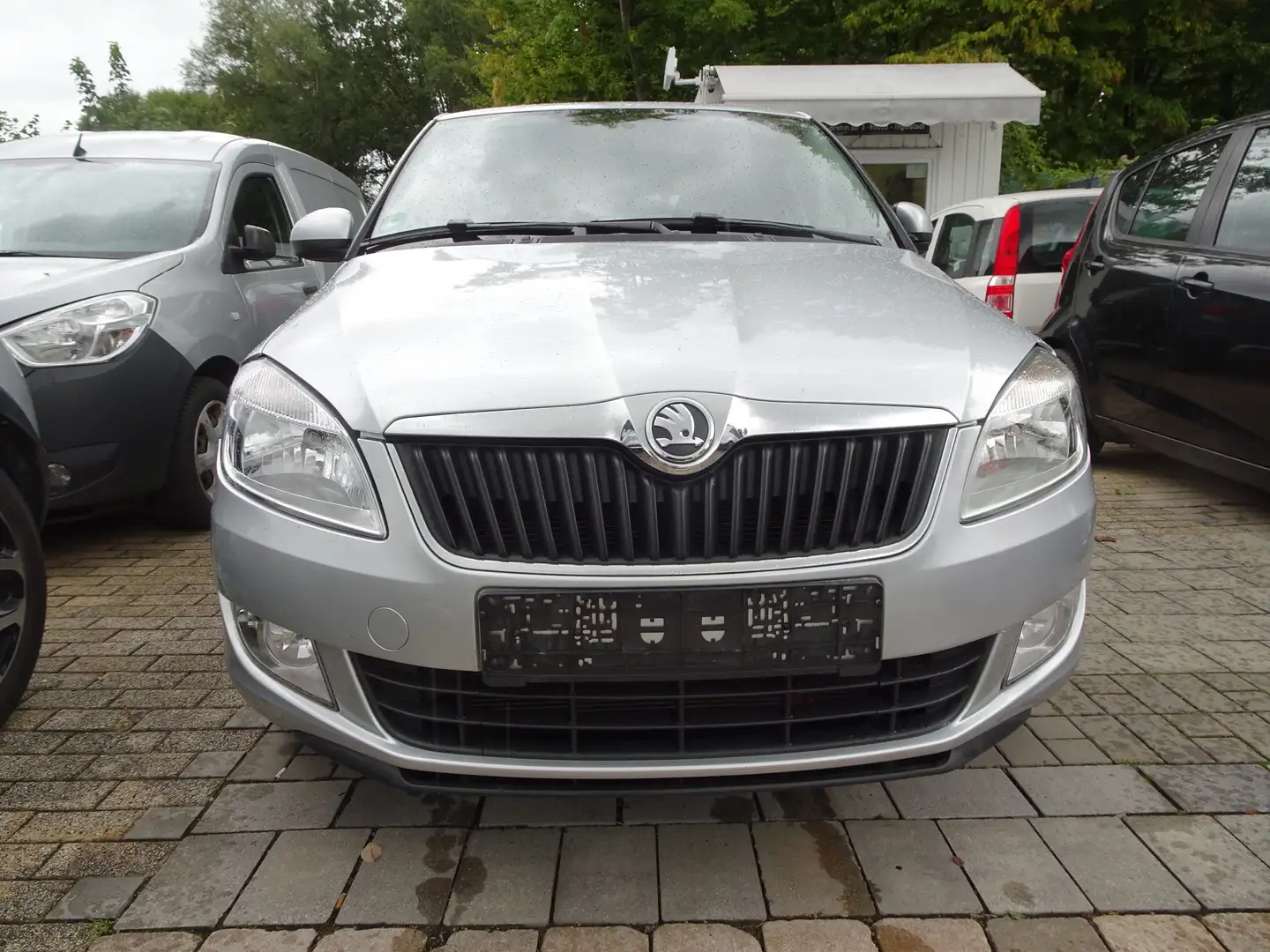 Skoda Fabia Ambition-Klima-4 Tür-FZR-1Hand-145TKM-USW... Grau - 2