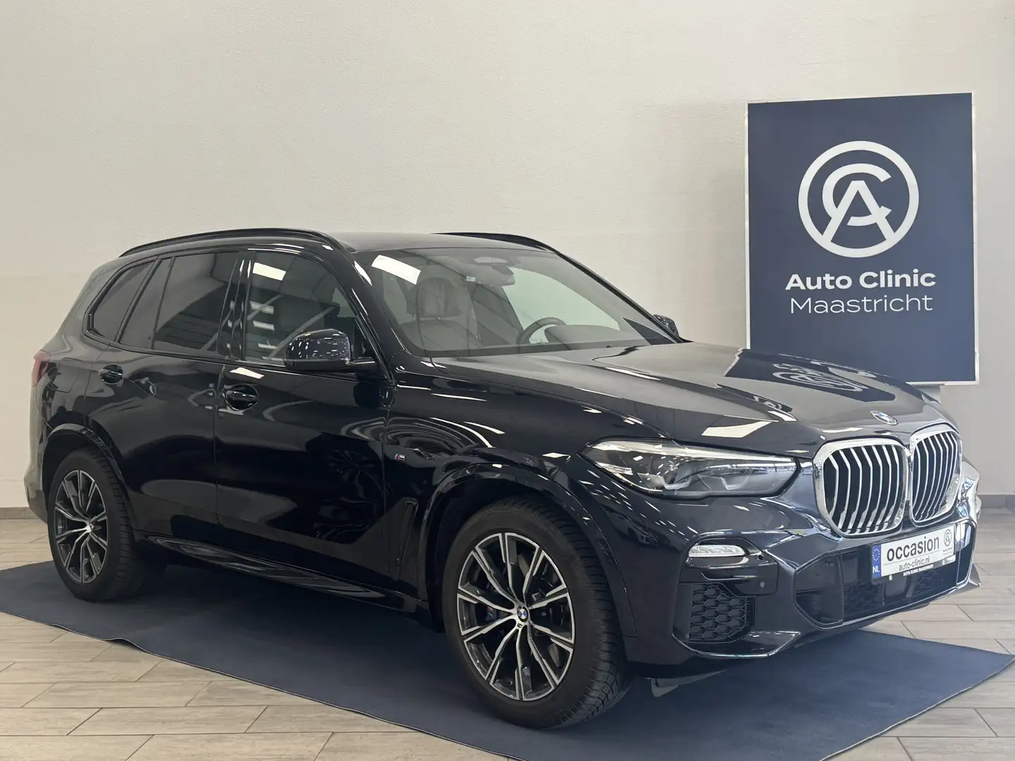 BMW X5 xDrive45e High Executive M Sport | Driving assista Zwart - 1