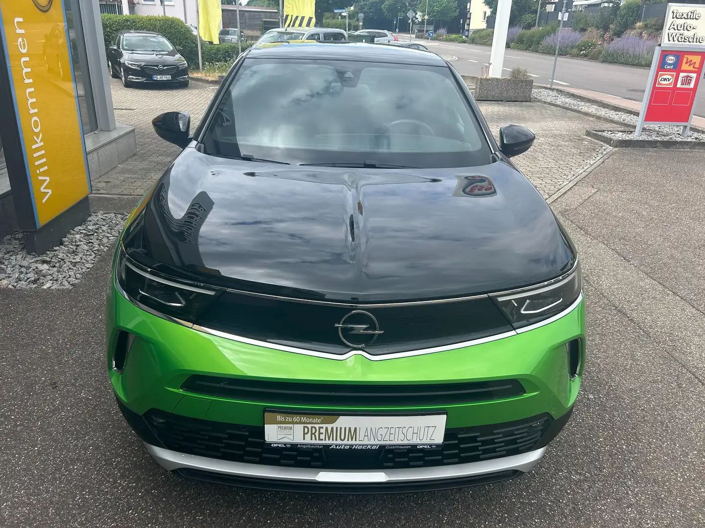 Opel Mokka e Ultimate Navi,Matrix,Alcantara,SHZ,Kamera,PDC! Verde - 2