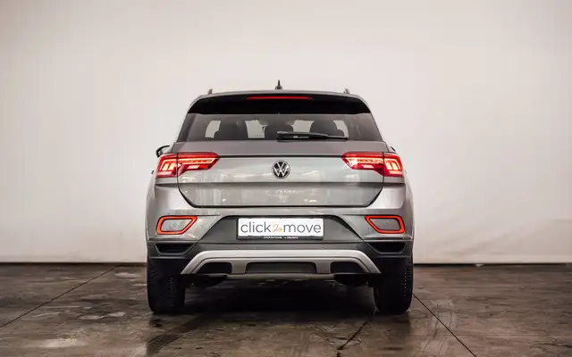Volkswagen T-Roc view 4