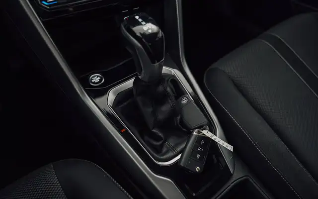 Volkswagen T-Roc view 20
