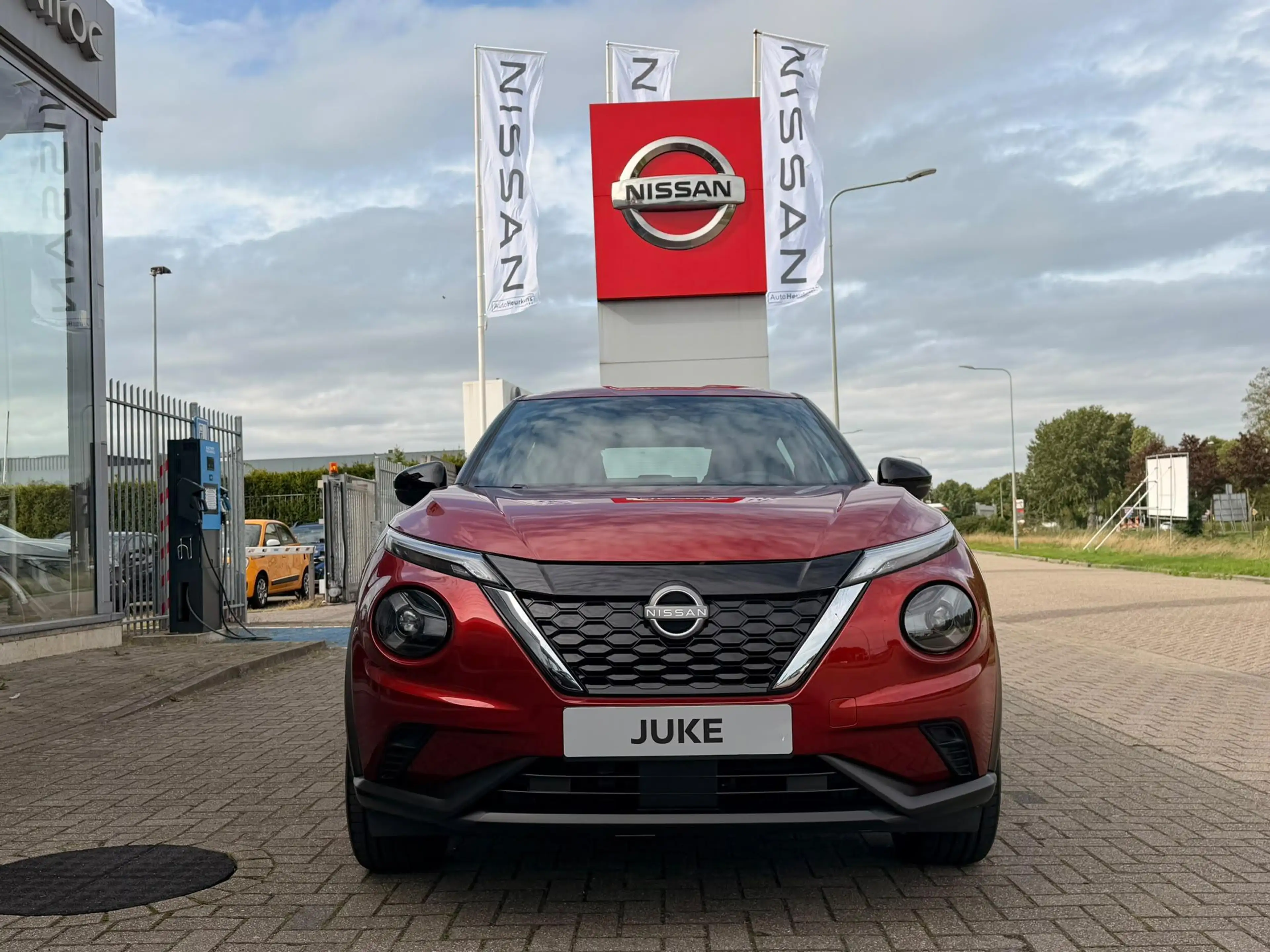 Nissan Juke 1.6 Hybrid N-Connecta | CAMERA | NAVIGATIE | STOEL — photo 9