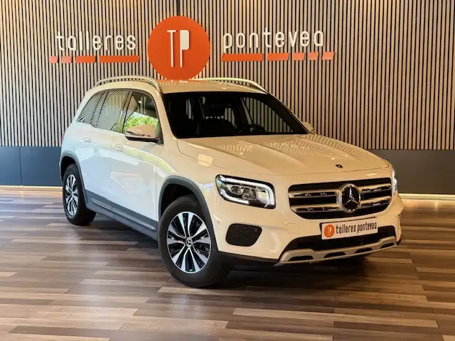 Mercedes-Benz GLB 200 200d 4Matic 8G-DCT