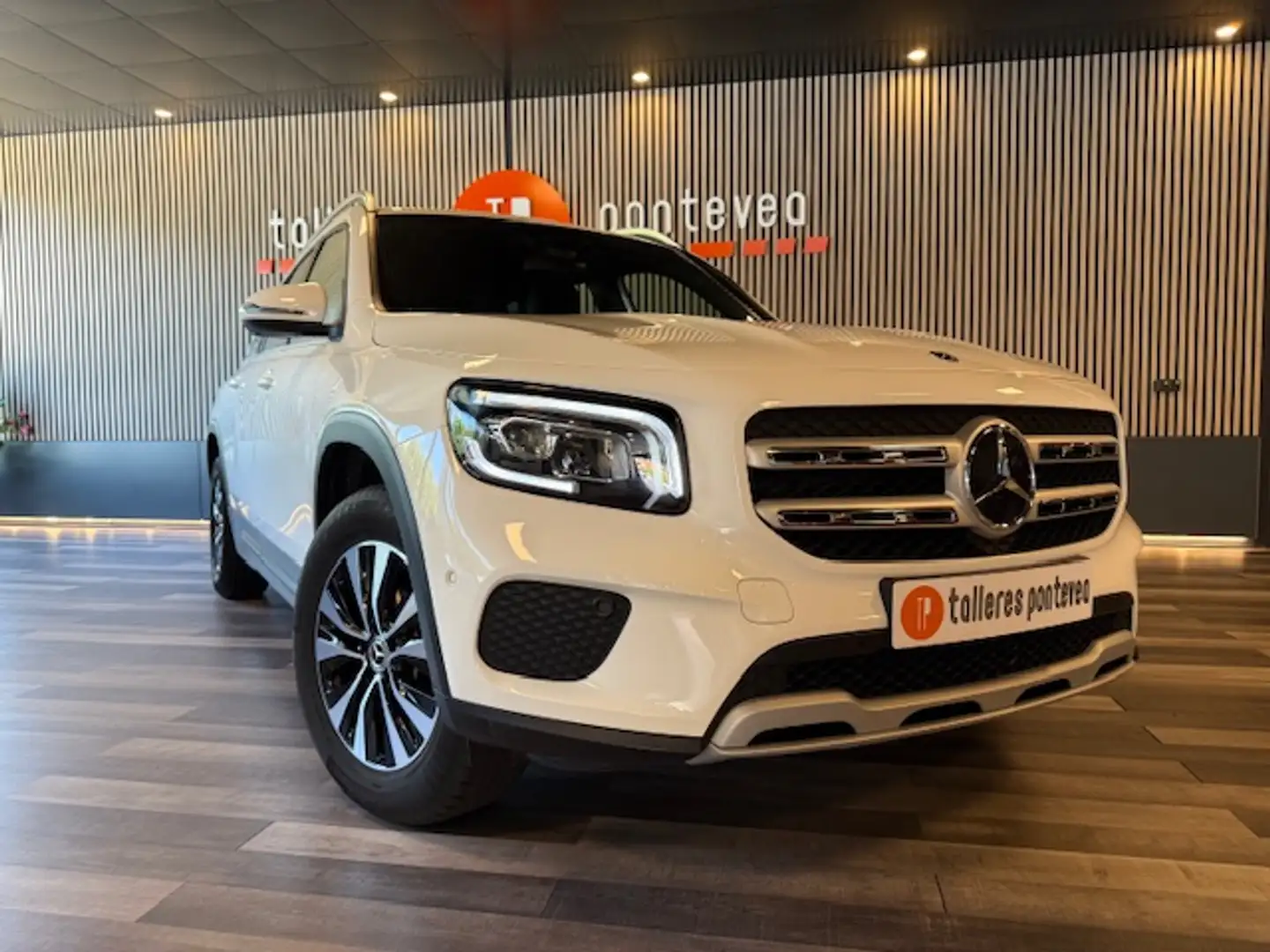 Mercedes-Benz GLB 200 200d 4Matic 8G-DCT Weiß - 2