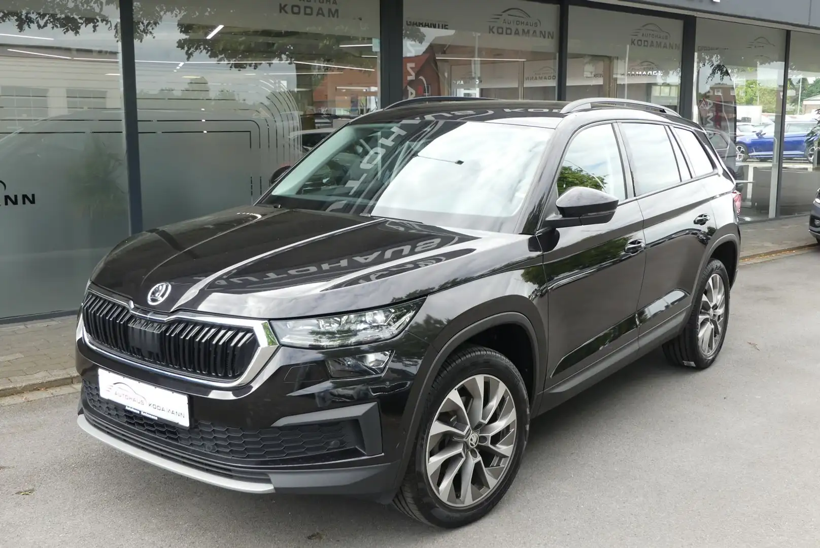 Skoda Kodiaq Clever 2.0TDI*ACC*LED*4xSHZ*Apple*Virtual Nero - 2