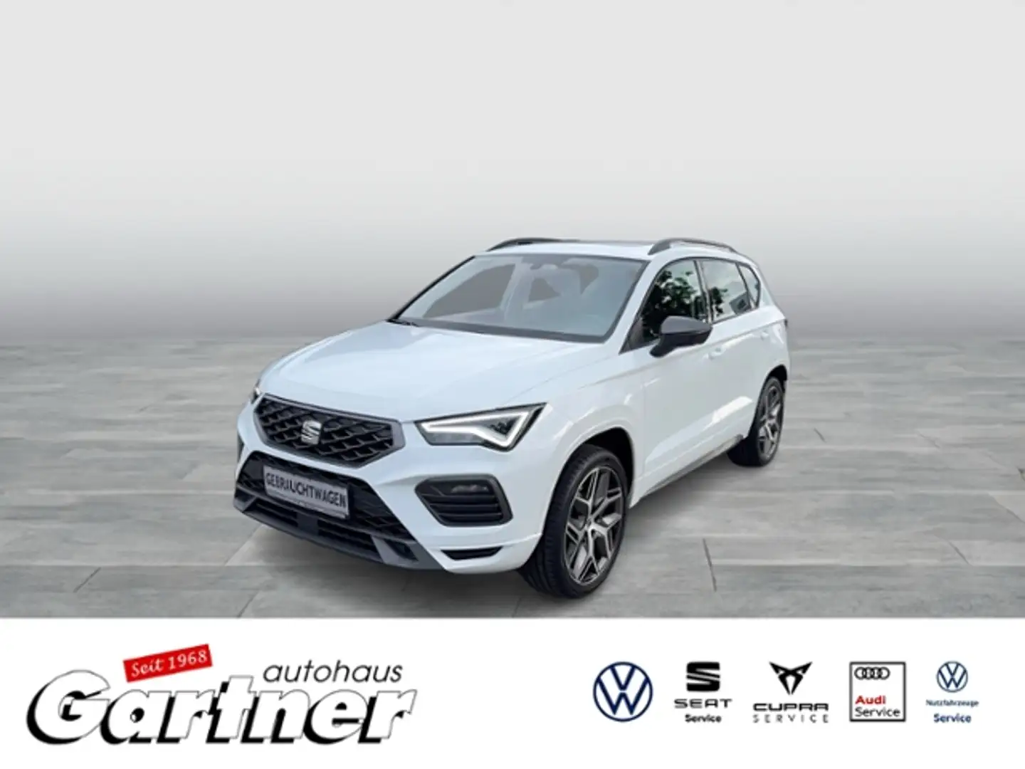 SEAT Ateca FR 2.0 TSI DSG 4DRIVE PANO STANDHZG NAVI Allrad T Weiß - 1