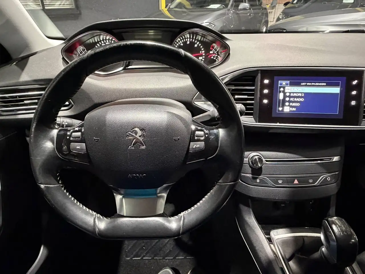 Peugeot 308 308 SW — photo 16