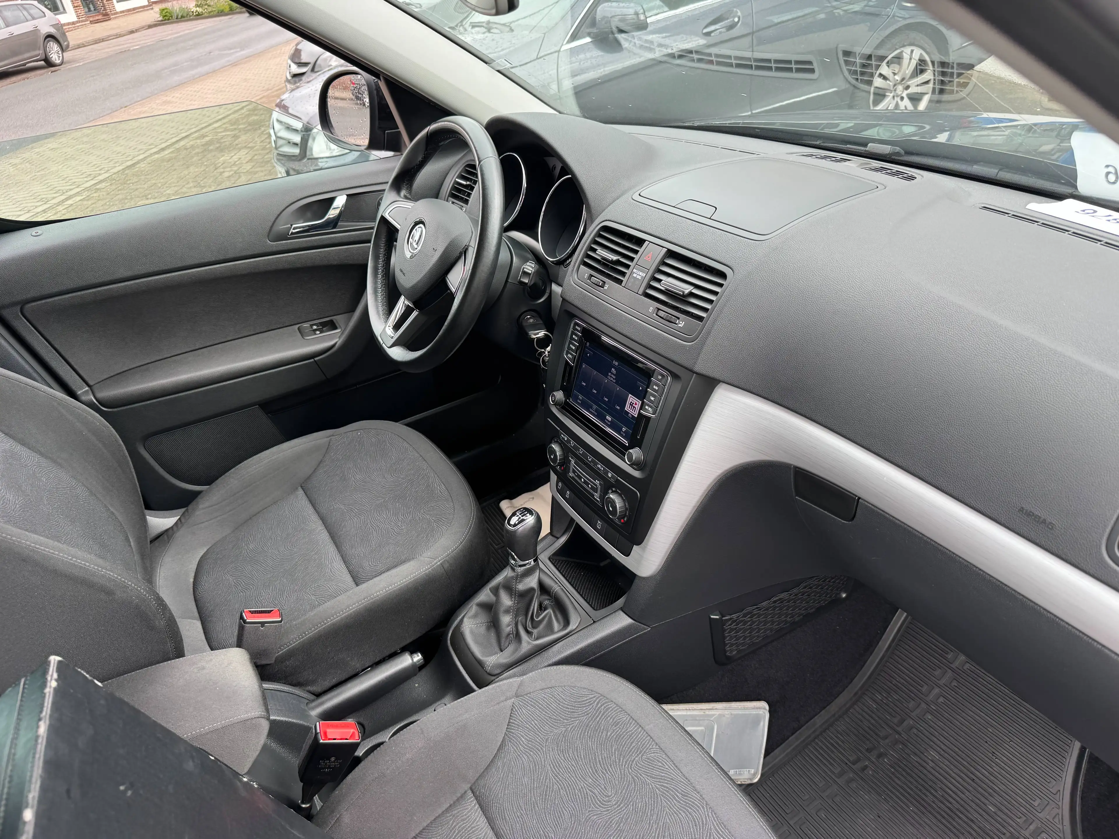 Skoda Yeti 1.4 Ambition- KLIMA+NAV+SHZ +TEMPOMAT — photo 5