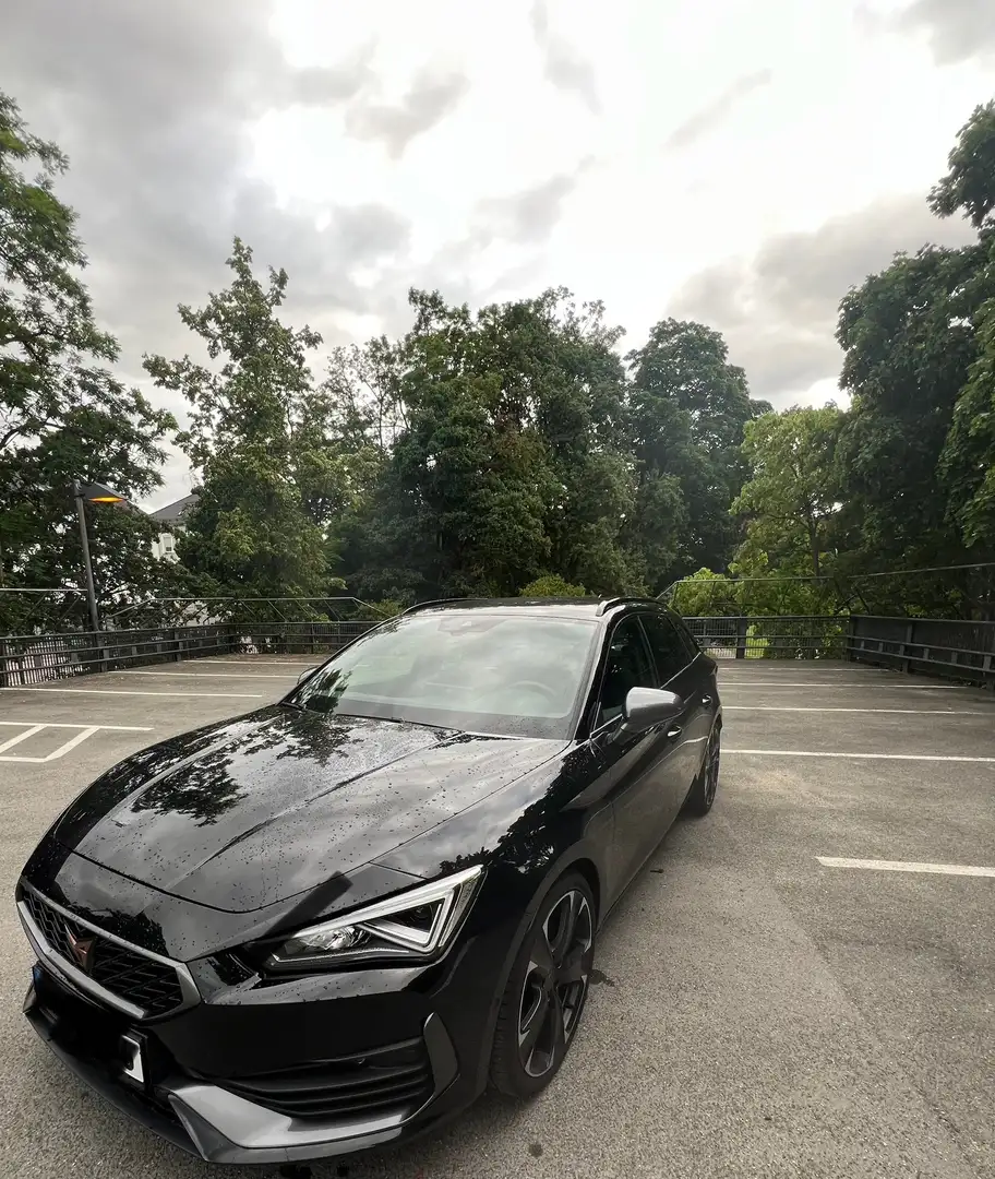 CUPRA Leon Sportstourer 300 ps Service würde immer bei cupra Noir - 1