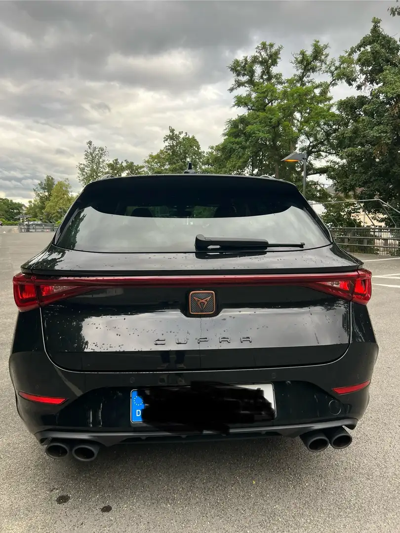 CUPRA Leon Sportstourer 300 ps Service würde immer bei cupra Noir - 2