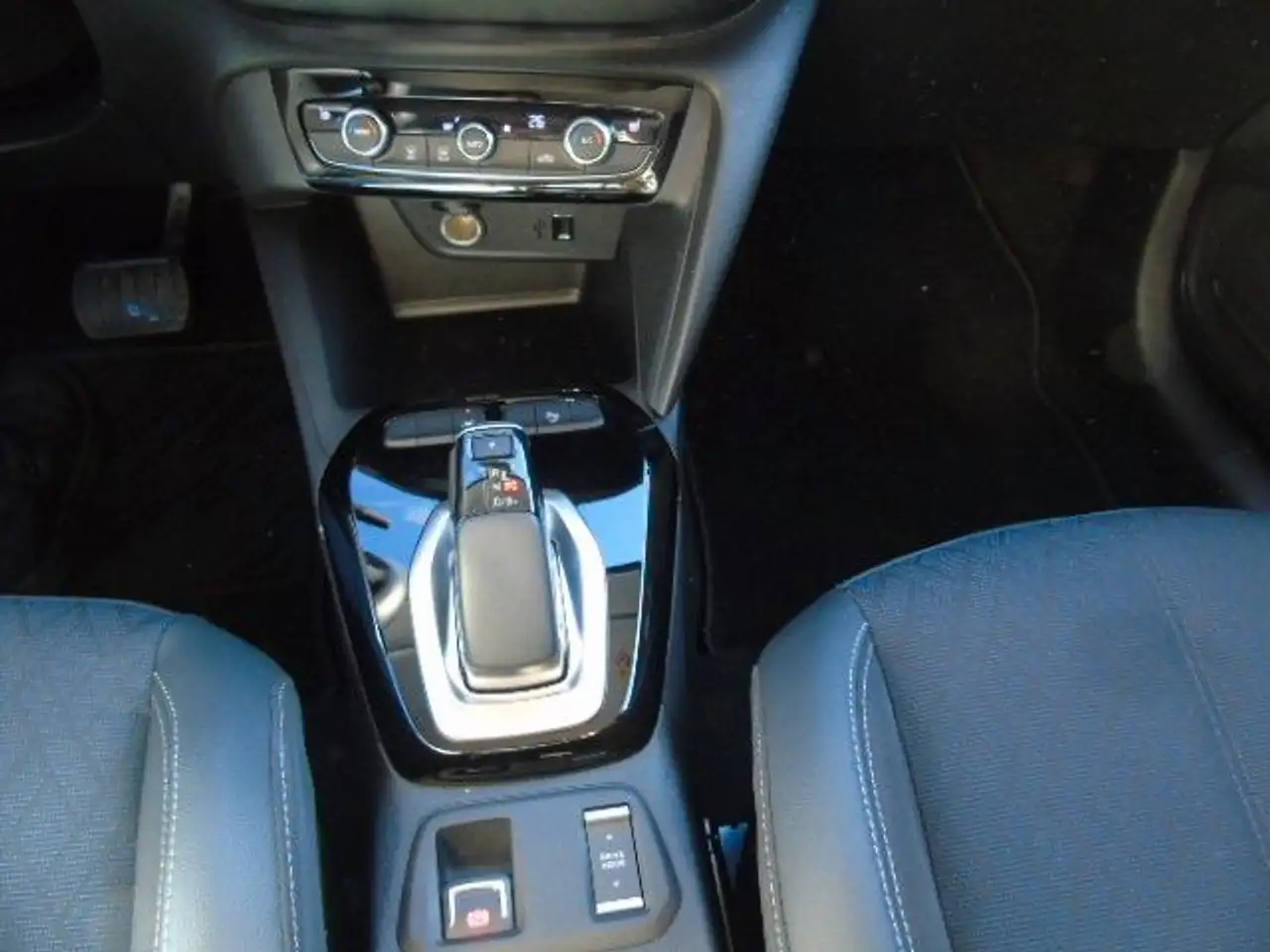 Opel Corsa F e Elegance, миниатюра 13