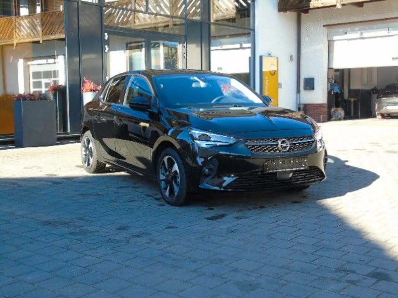 Opel Corsa F e Elegance, миниатюра 3