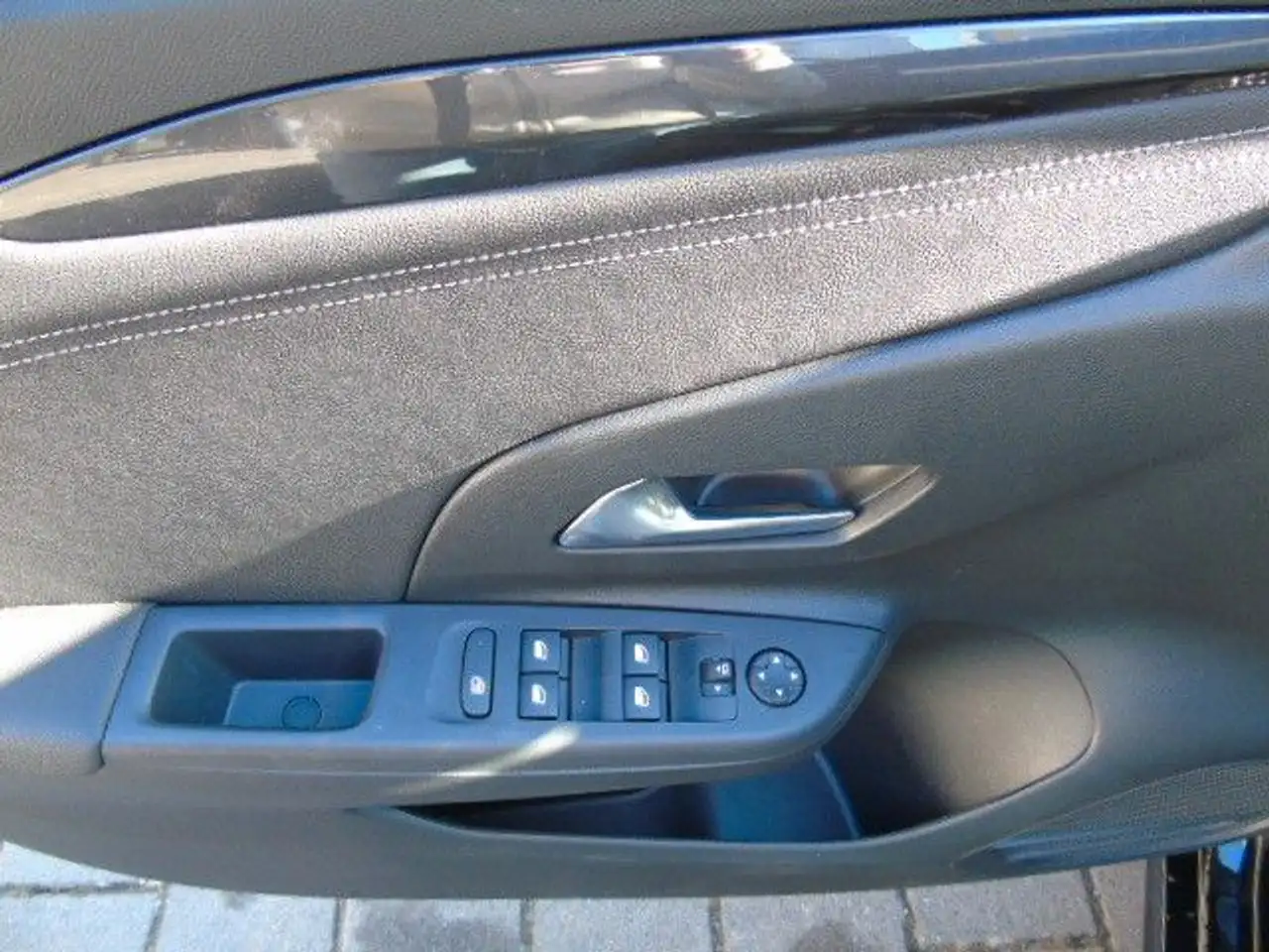 Opel Corsa F e Elegance, миниатюра 10