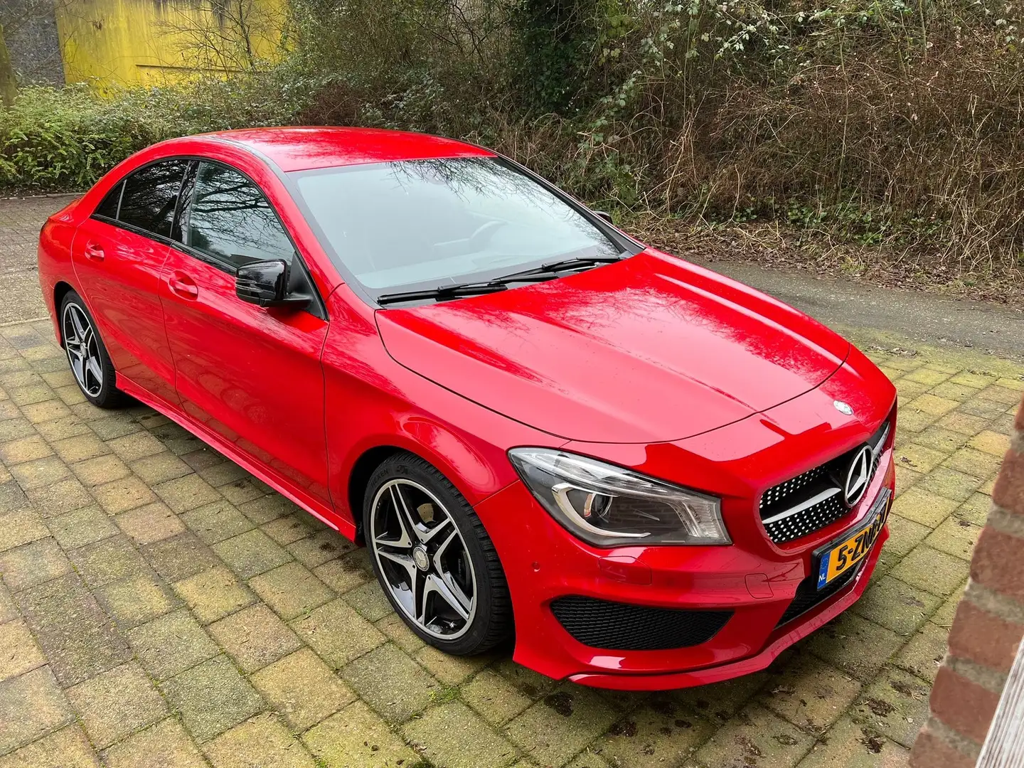 Mercedes-Benz CLA 200 200 Ambition Rood - 1