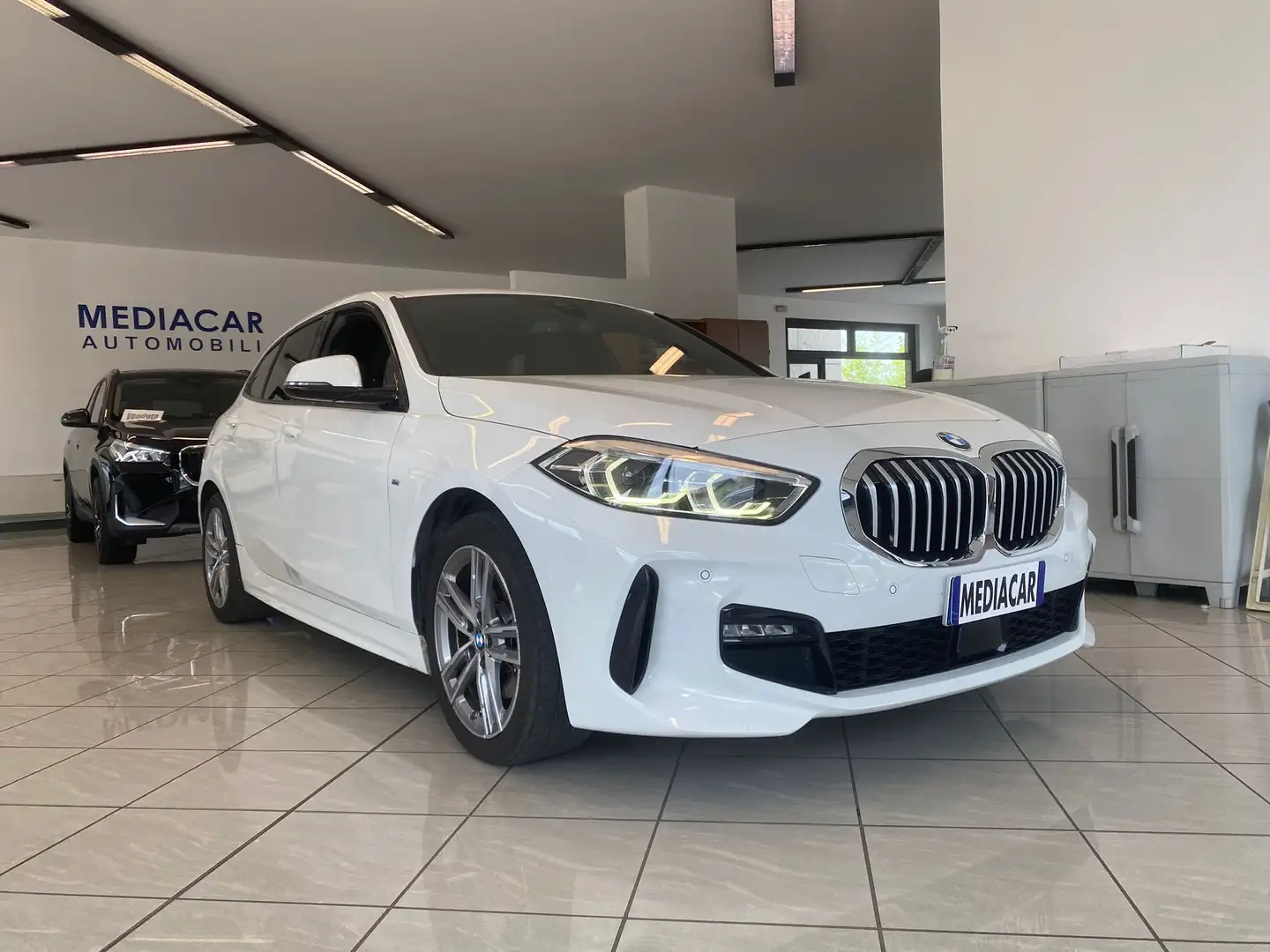 BMW 116 116d Msport 5p auto Bianco - 1