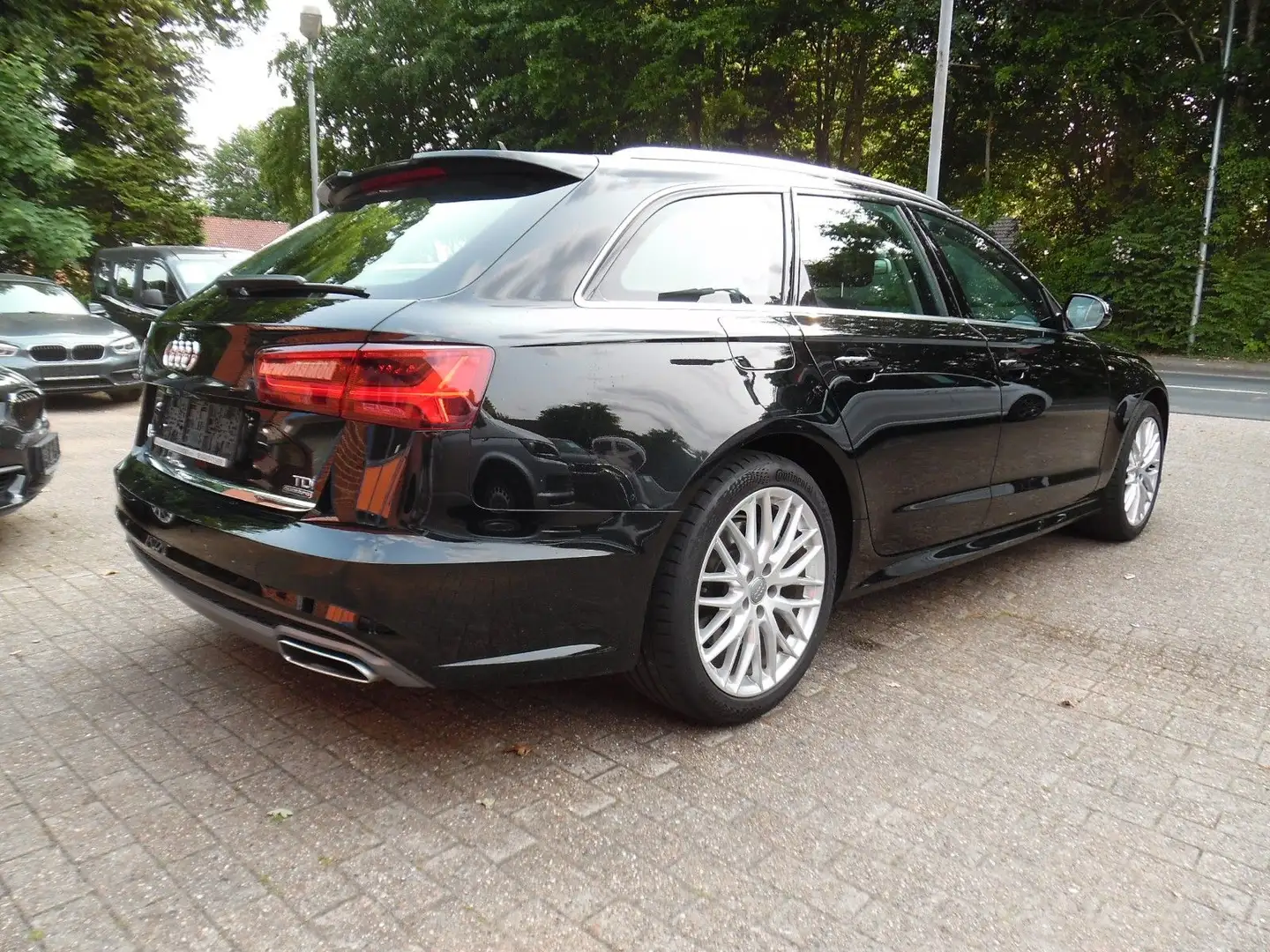 Audi A6 Avant 3.0 TDI clean diesel quattro S-Line Sel Schwarz - 2
