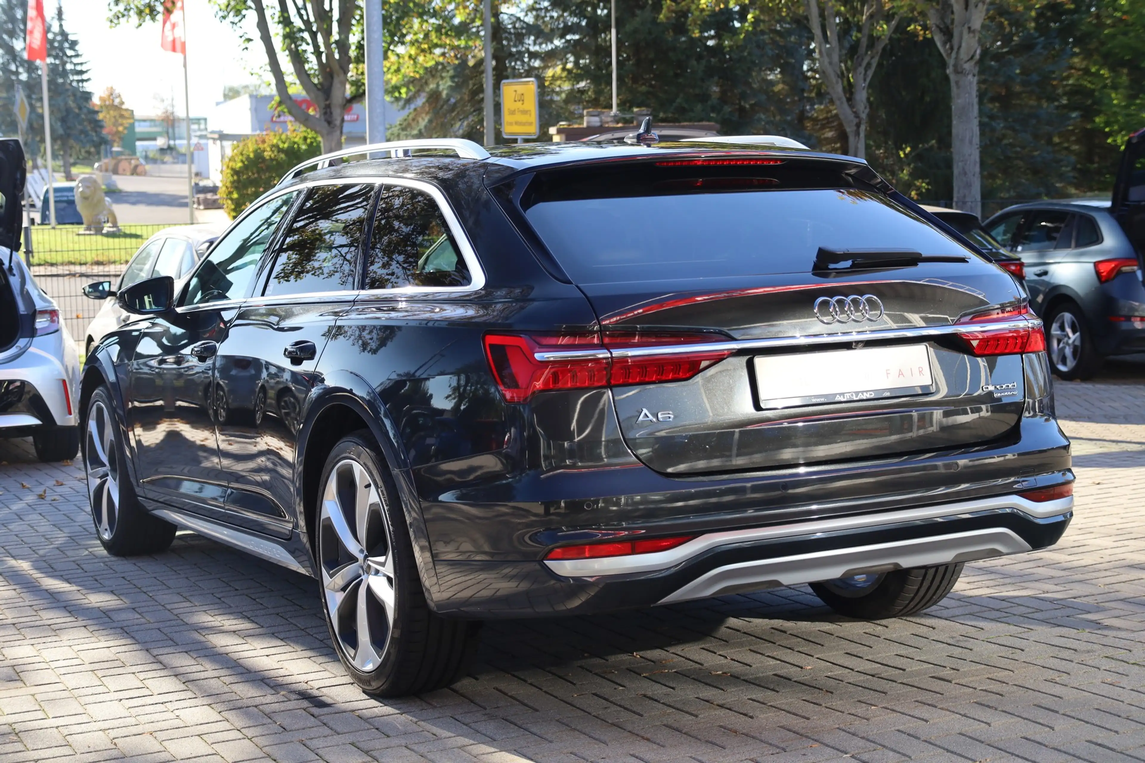 Audi A6 allroad 50 TDI quattro S-Tronic LED 360° AHK — photo 4