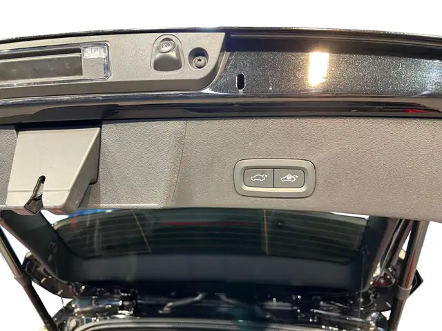 Volvo XC40 view 15