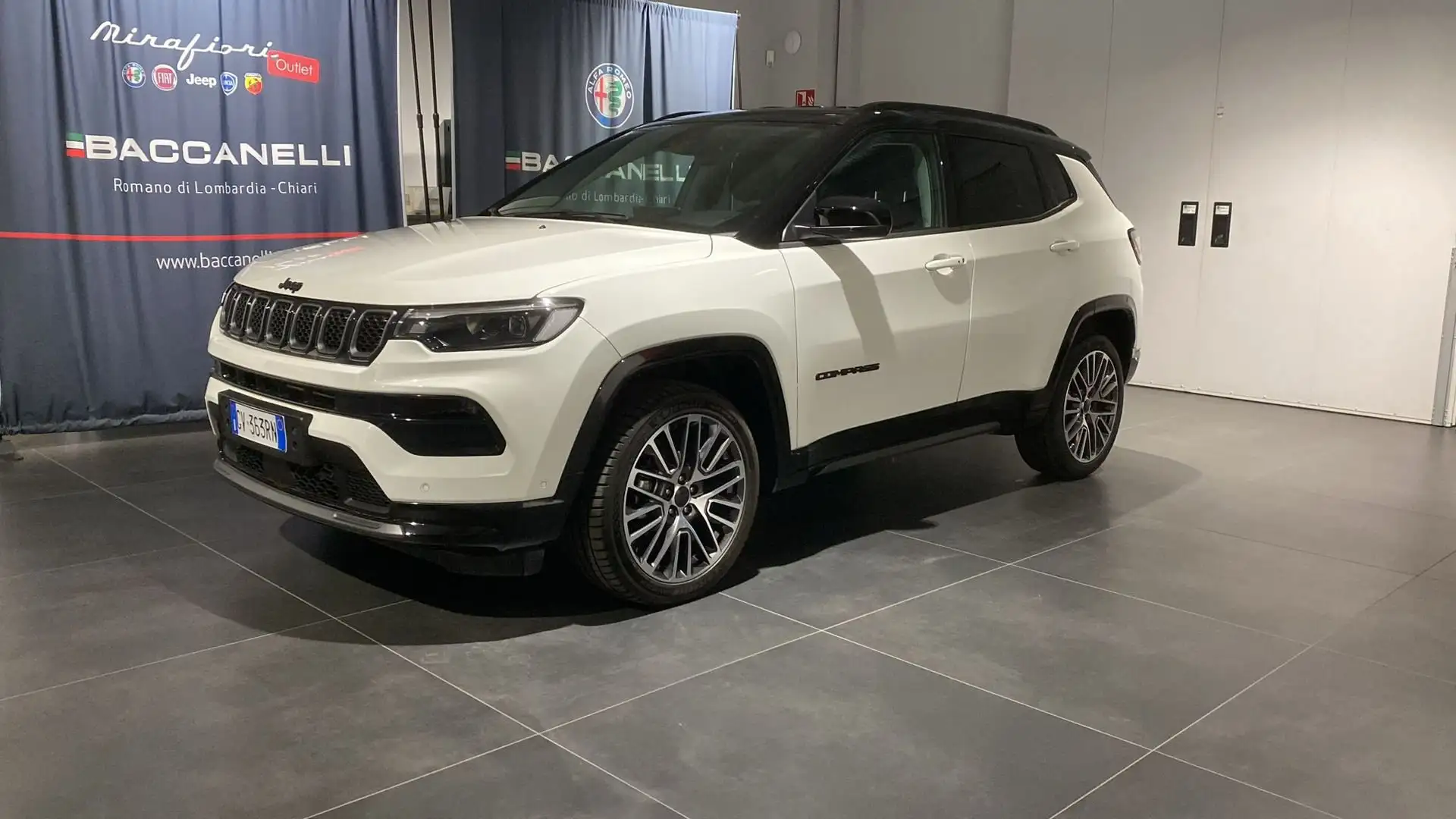 Jeep Compass 1.5 Turbo T4 130CV MHEV 2WD Summit Bianco - 1