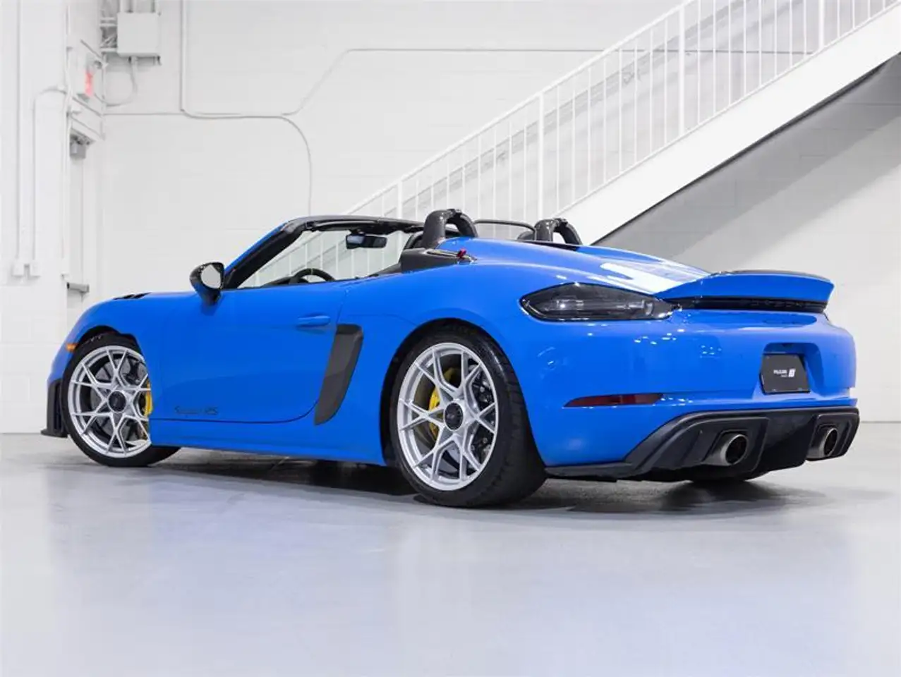 Porsche 718 Spyder снимка Porsche 718 Spyder