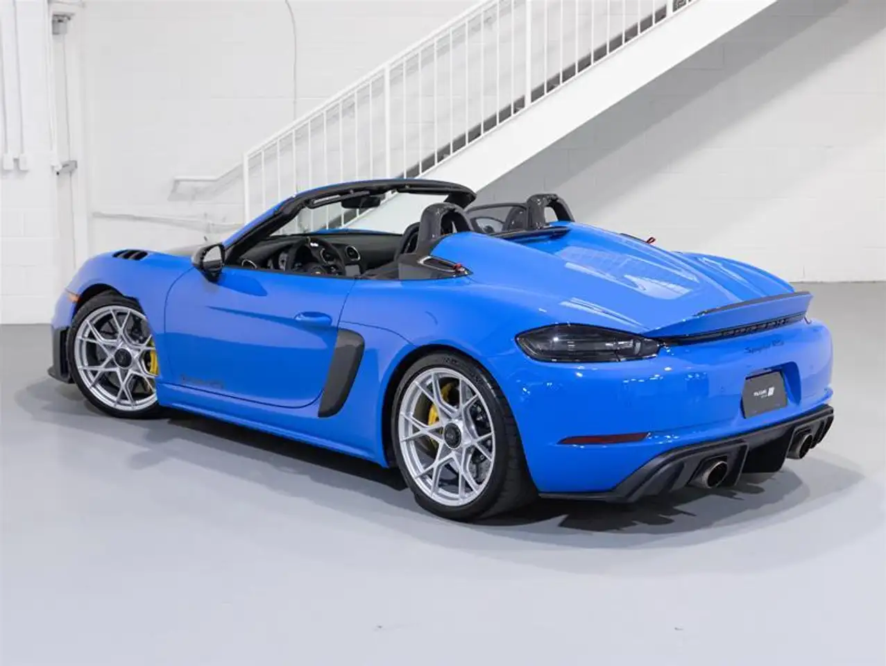 Porsche 718 Spyder снимка Porsche 718 Spyder