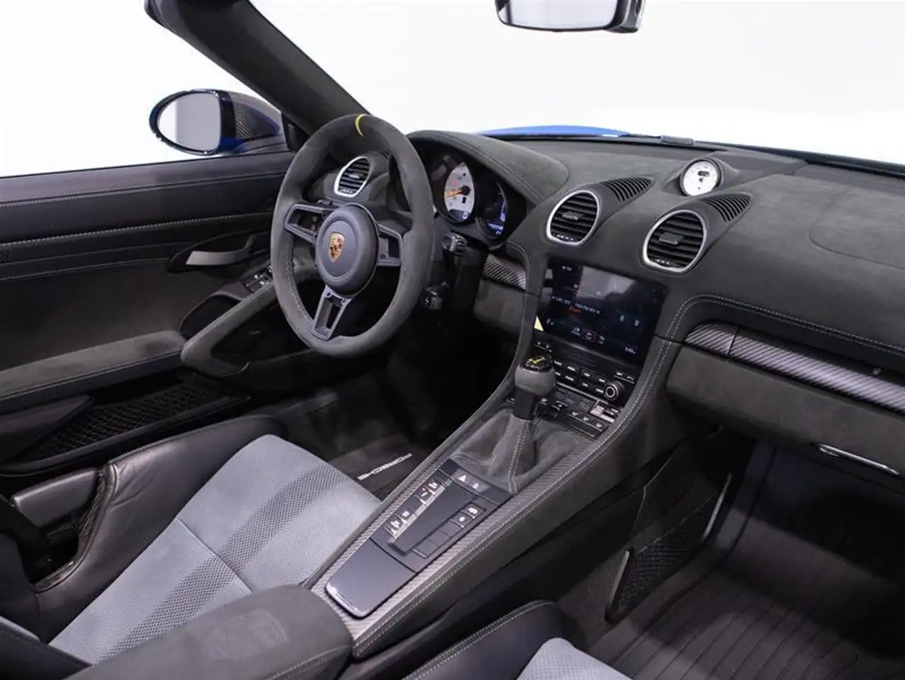 Porsche 718 Spyder снимка Porsche 718 Spyder