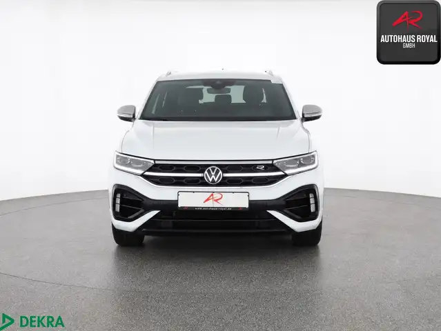 Volkswagen T-Roc view 8