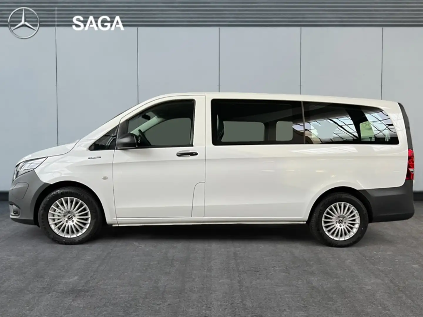 Mercedes-Benz Vito eVito Fourgon vitré 300 KM D'AUTONOMIE Blanc - 2