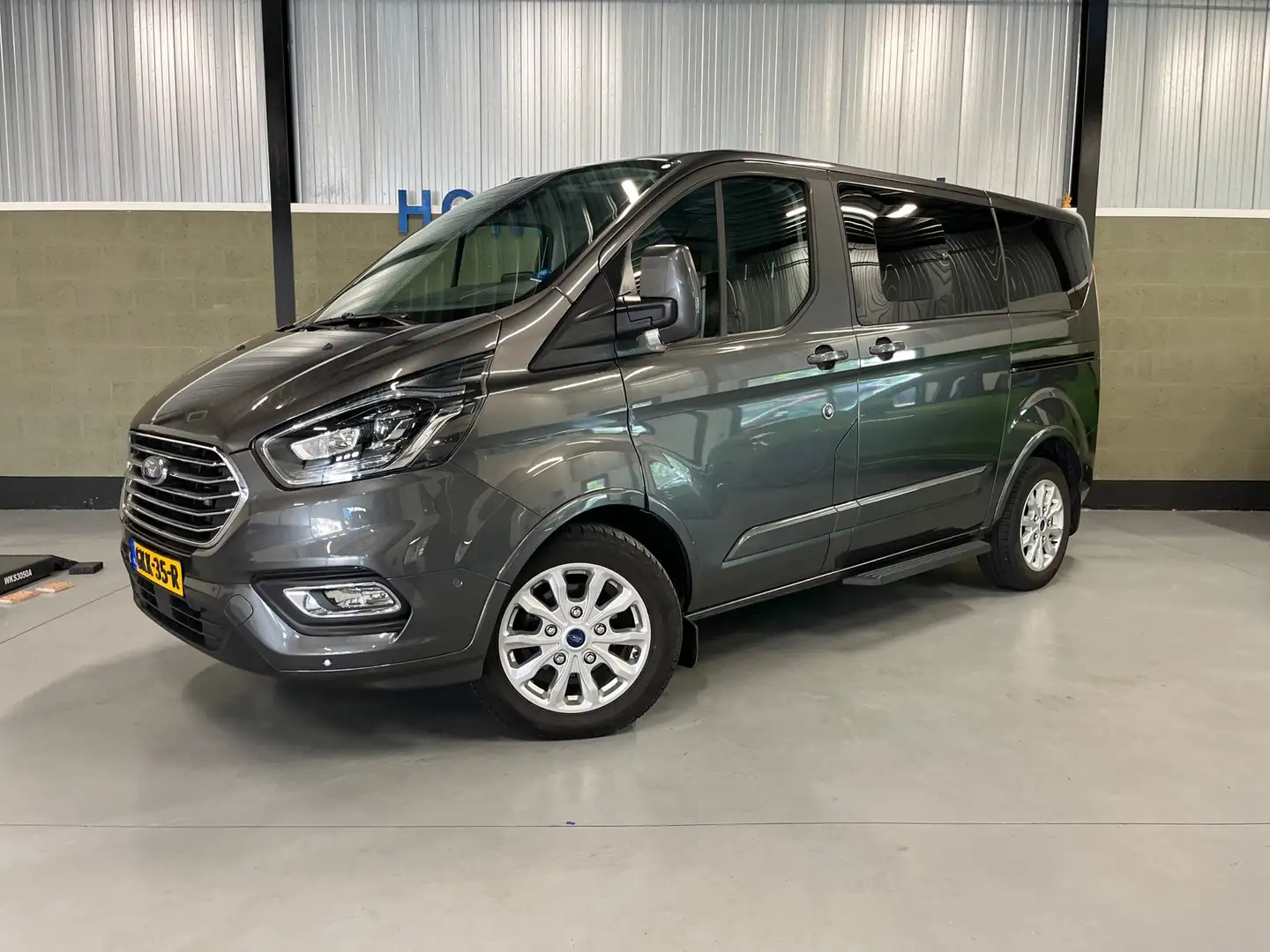 ford tourneo